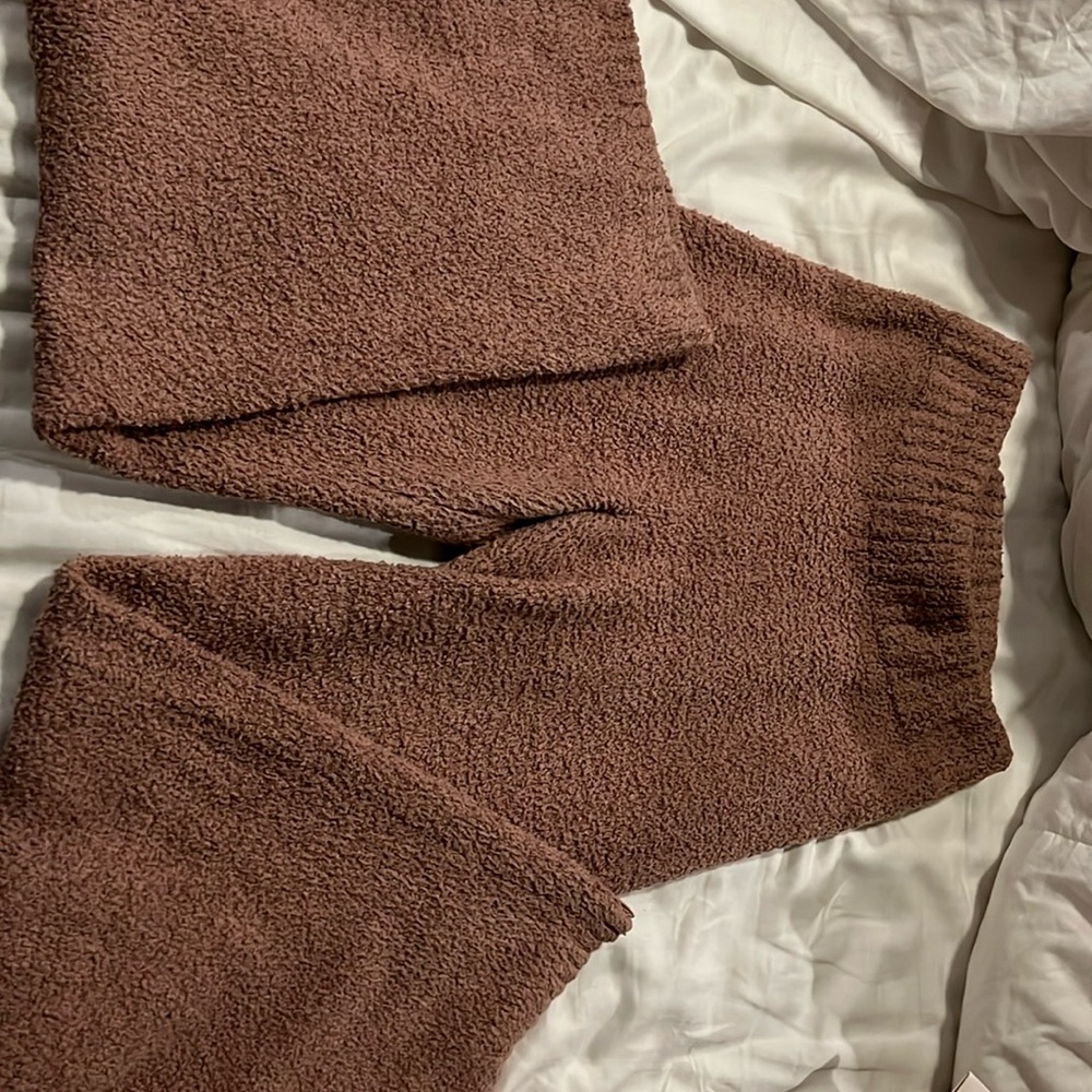 Skims cozy side leg pants. Size s/m